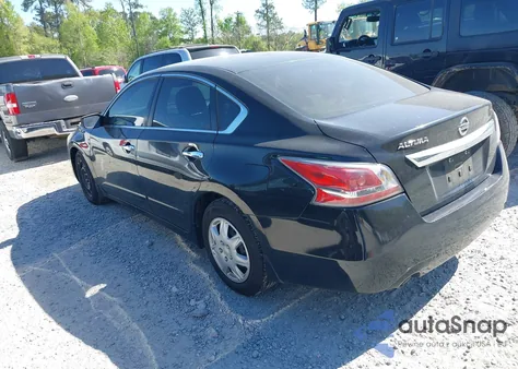 2015 Nissan Altima 2.5 S из США, поврежденный, VIN 1N4AL3AP4FC287266